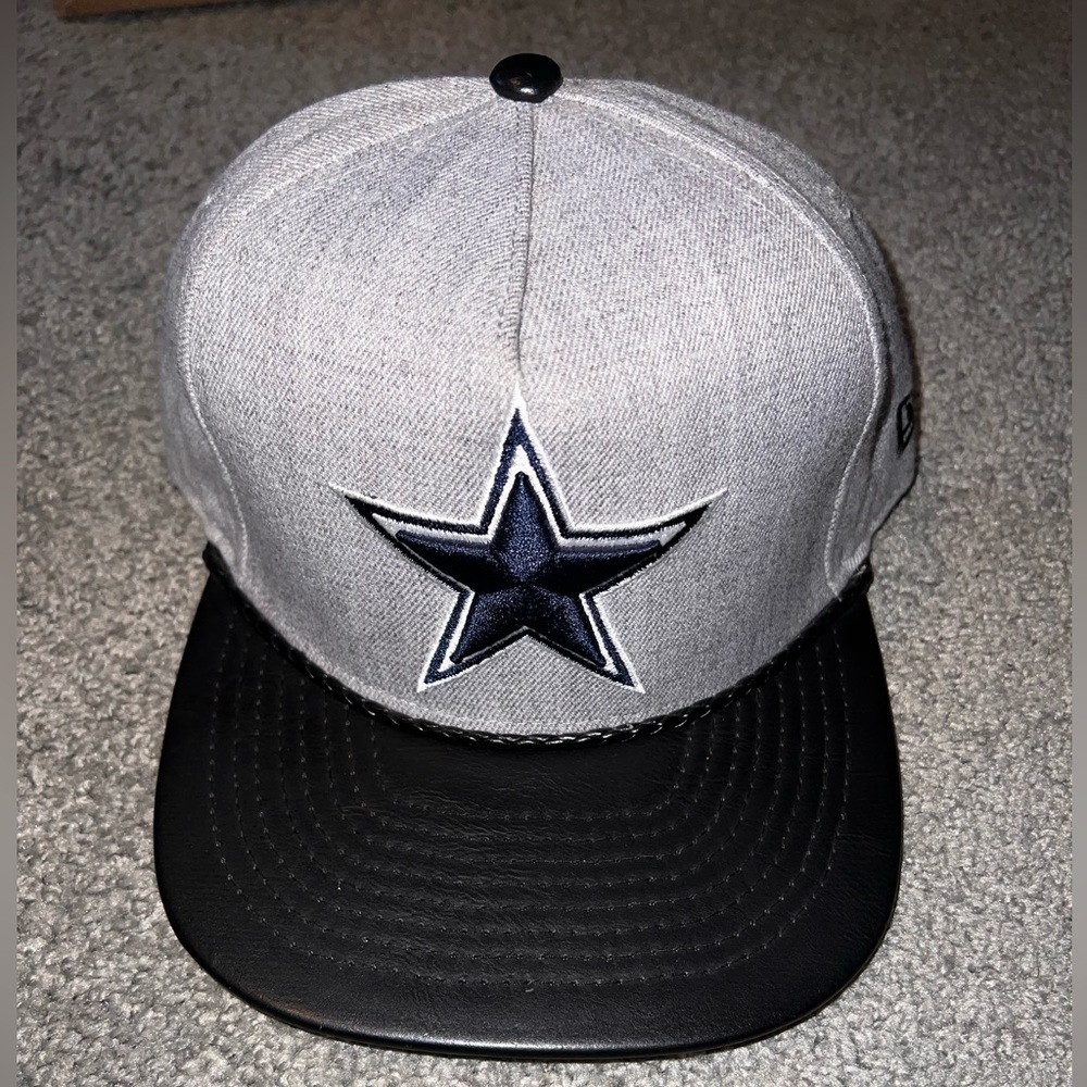 Dallas CowBoys Leather Strap SnapBack